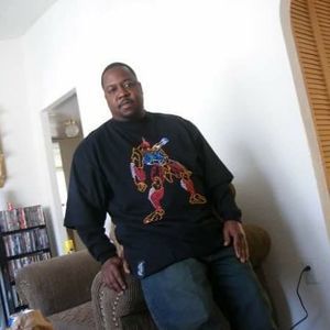 Meet your Posher, Carlos